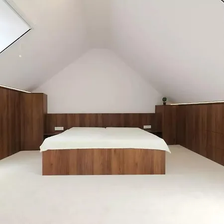 Mezonet Jarková Apartman *